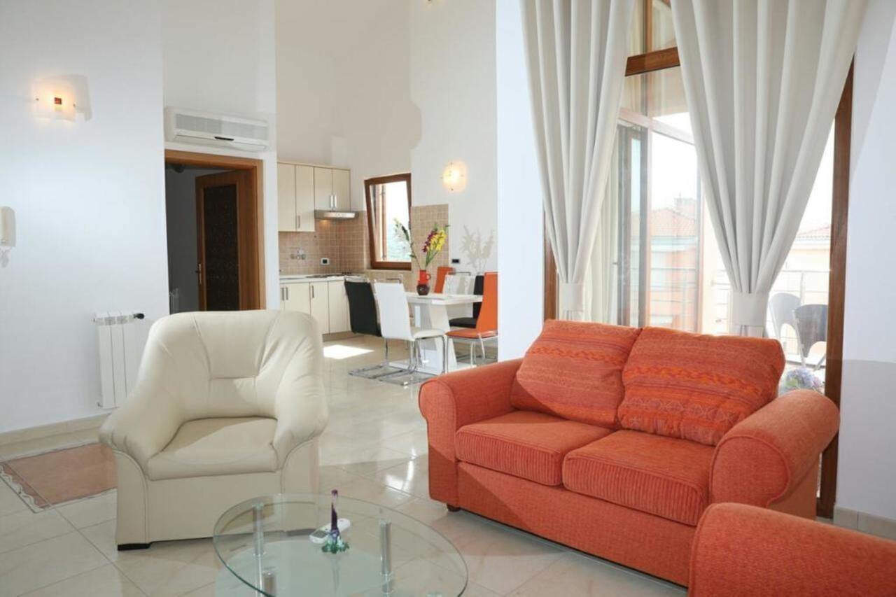 Apartments Sveto Ровин Екстериор снимка