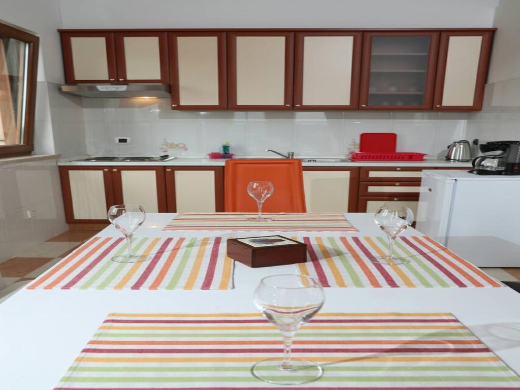 Apartments Sveto Ровин Екстериор снимка